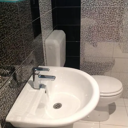 In Villa, Big Garden, Private Pool, Close To And Town Zadar